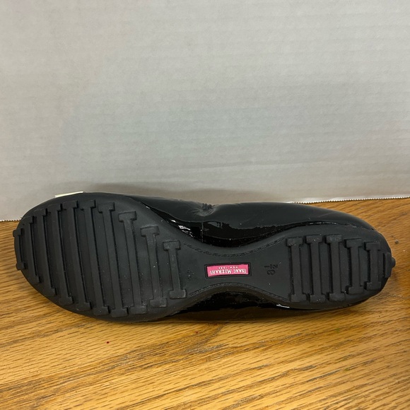 NWOT! Designer Isaac Mizrah New York Patent Leather Black Driving Shoes Flats. - Picture 8 of 9
